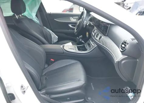 2022 Mercedes-Benz E 350 from USA, damaged, VIN W1KZF8DB5NB095785